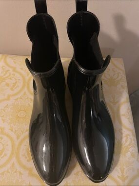 Seven7 Brand Rain Boots